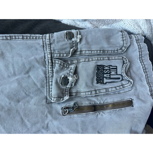 Men's Lee Gray Cargo Shorts Size 34 - Picture 3 of 3